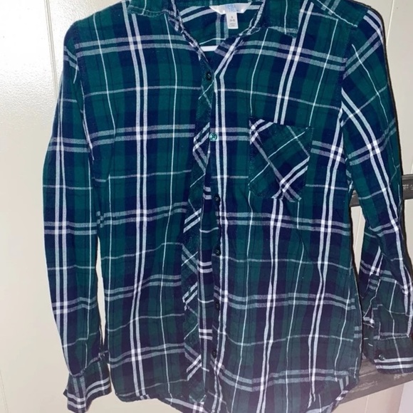 Women’s Flannel Bundle - Picture 2 of 3
